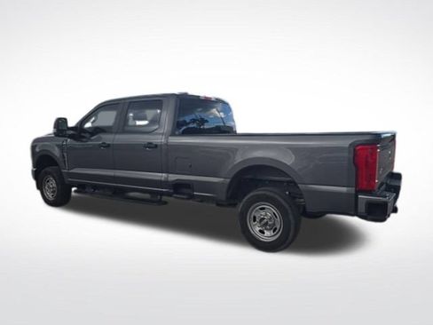 Used 2023 Ford F250 XL w/ XL Driver Assist Package AWD/4WD image 5