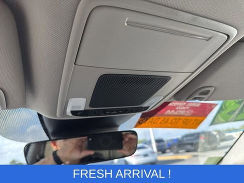 Used 2023 Honda Pilot EX-L image 8