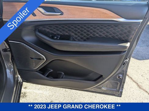 Used 2023 Jeep Grand Cherokee Summit image 39