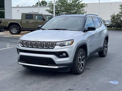 Used 2025 Jeep Compass Limited AWD/4WD image 6