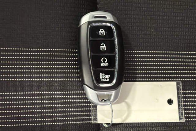 Certified 2024 Hyundai Venue SEL FWD image 31
