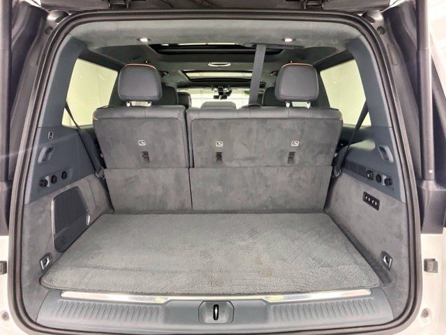 Used 2022 Jeep Grand Wagoneer Series II w/ Convenience Group III AWD/4WD image 32