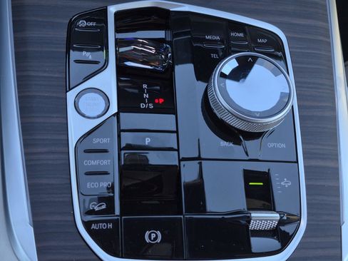 New 2026 BMW X7 xDrive40i w/ Executive Package image 17