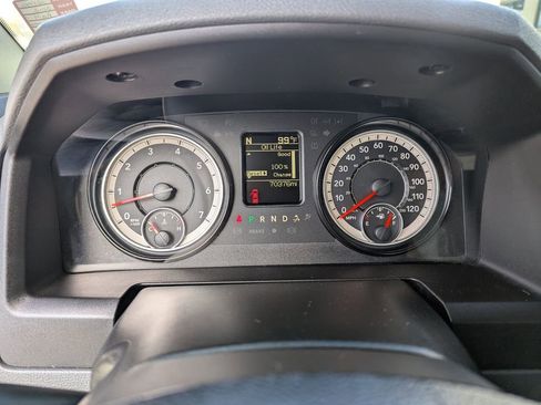 Used 2018 RAM 1500 Express w/ Express Value Package image 27