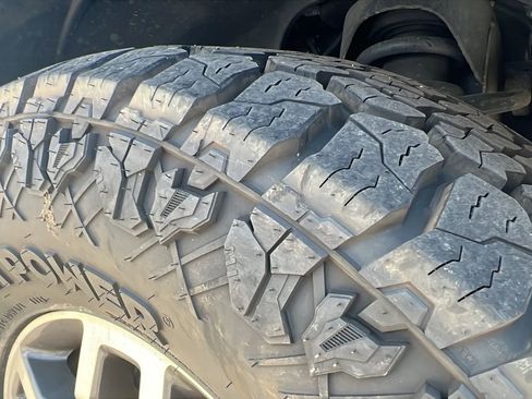 Used 2018 Ford F150 Raptor w/ Equipment Group 802A Luxury AWD/4WD image 5