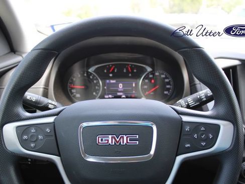 Used 2023 GMC Terrain SLE w/ Elevation Edition FWD image 23
