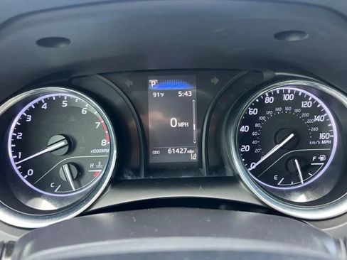 Used 2020 Toyota Camry SE FWD image 47