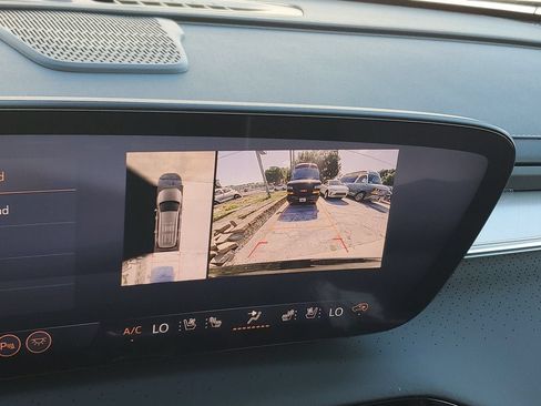 New 2026 Buick Enclave Avenir w/ Super Cruise Package FWD image 22