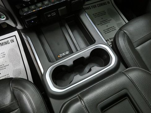 Used 2022 GMC Sierra 2500 Denali image 32