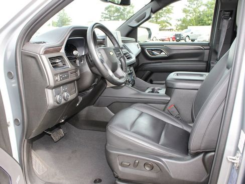 Used 2024 Chevrolet Tahoe LT RWD image 12