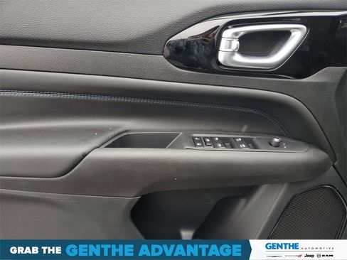 New 2026 Jeep Compass Limited image 9