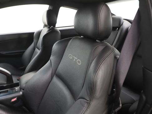 Used 2006 Pontiac GTO image 25