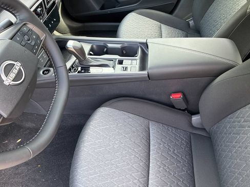 New 2026 Nissan Sentra SV w/ SV Convenience Package FWD image 15