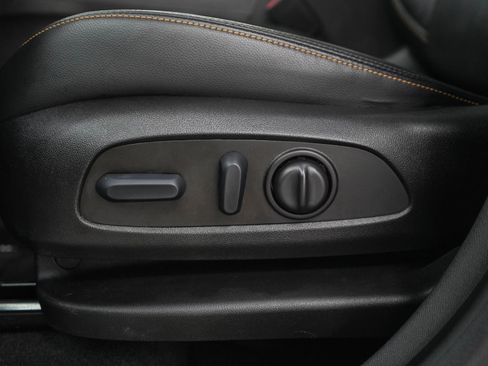 Used 2023 Chevrolet Equinox Premier AWD/4WD image 28