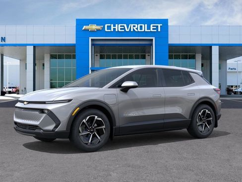 New 2026 Chevrolet Equinox EV LT image 2