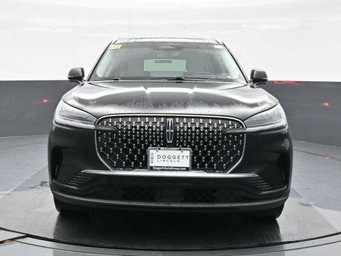 Used 2025 Lincoln Aviator 2WD w/ Equipment Group 101A image 18