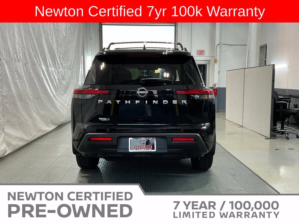 Used 2025 Nissan Pathfinder SV FWD image 5