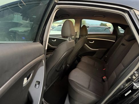 Used 2013 Hyundai Elantra GT image 24