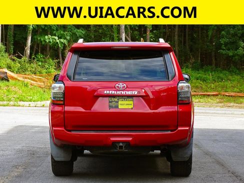 Used 2018 Toyota 4Runner SR5 RWD image 7