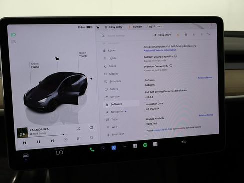 Used 2023 Tesla Model Y Long Range AWD/4WD image 44