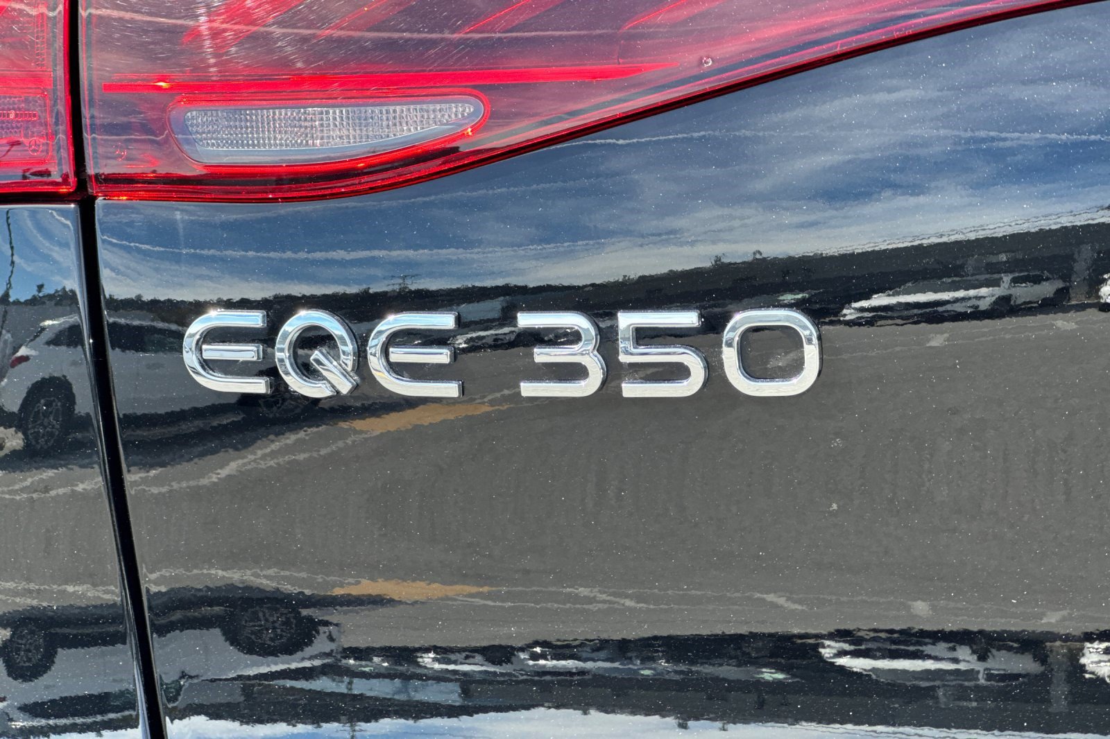Certified 2023 Mercedes-Benz EQE 350+ 4MATIC SUV image 31