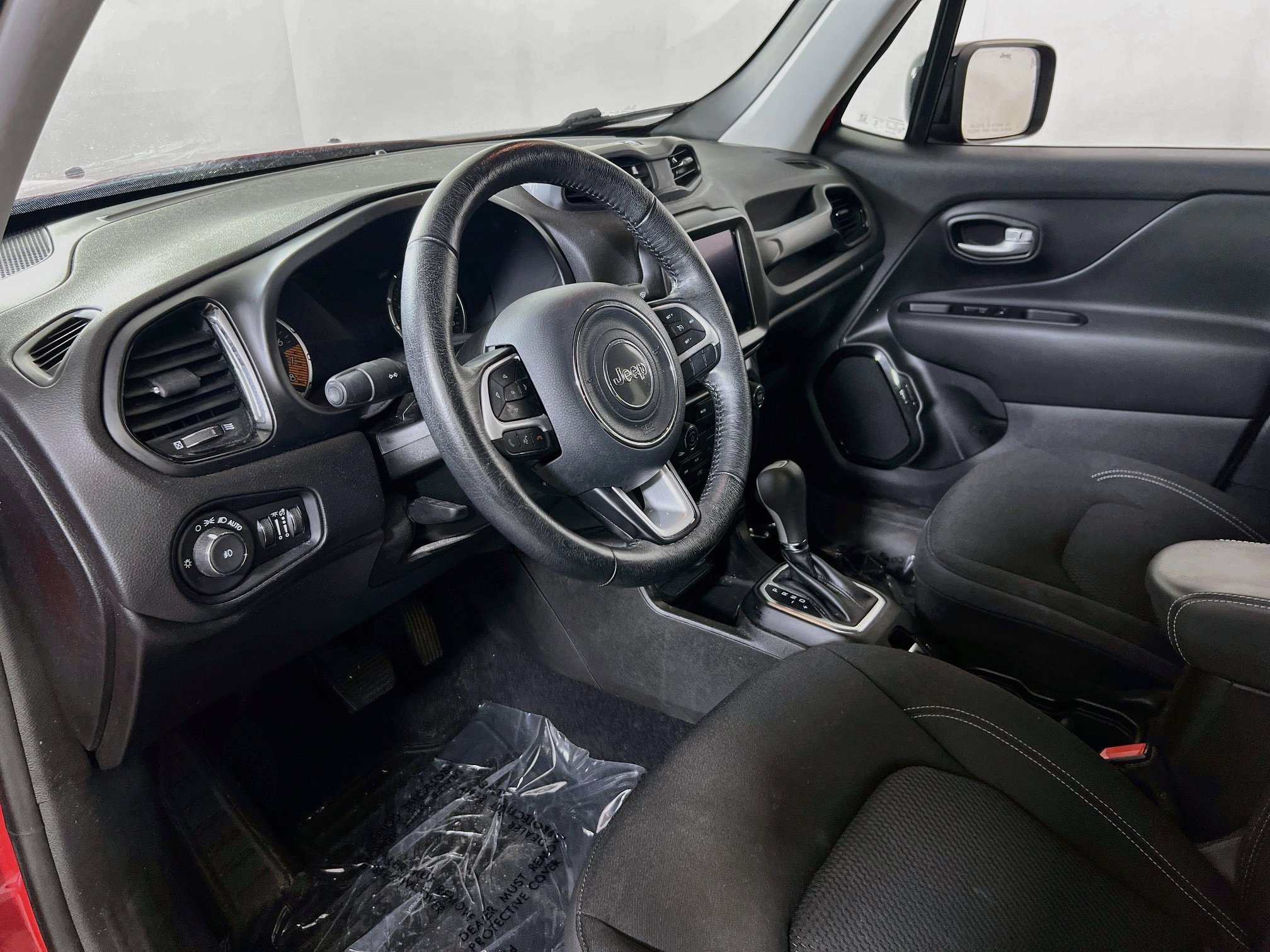 Used 2023 Jeep Renegade Altitude w/ Convenience Group I AWD/4WD image 9