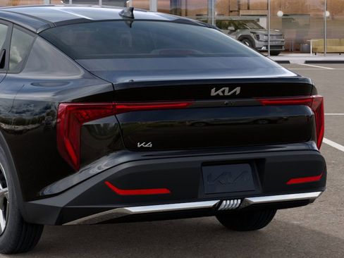 New 2026 Kia K4 LXS image 13
