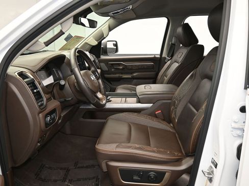 Used 2025 RAM 1500 Limited image 15