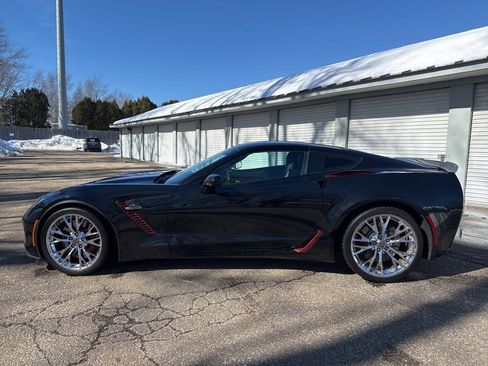 Used 2016 Chevrolet Corvette Z06 w/ Battery Protection Package image 2