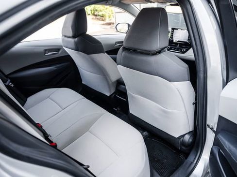 Used 2020 Toyota Corolla LE image 63