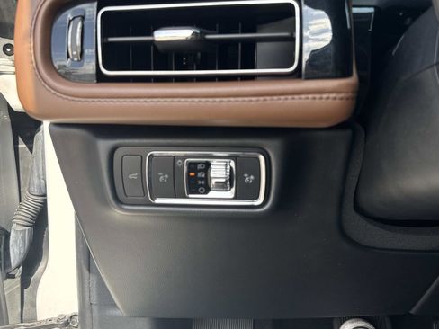 Used 2023 Lincoln Aviator Reserve w/ Jet Package image 32