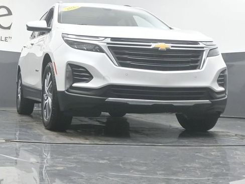 Used 2023 Chevrolet Equinox LT FWD image 3