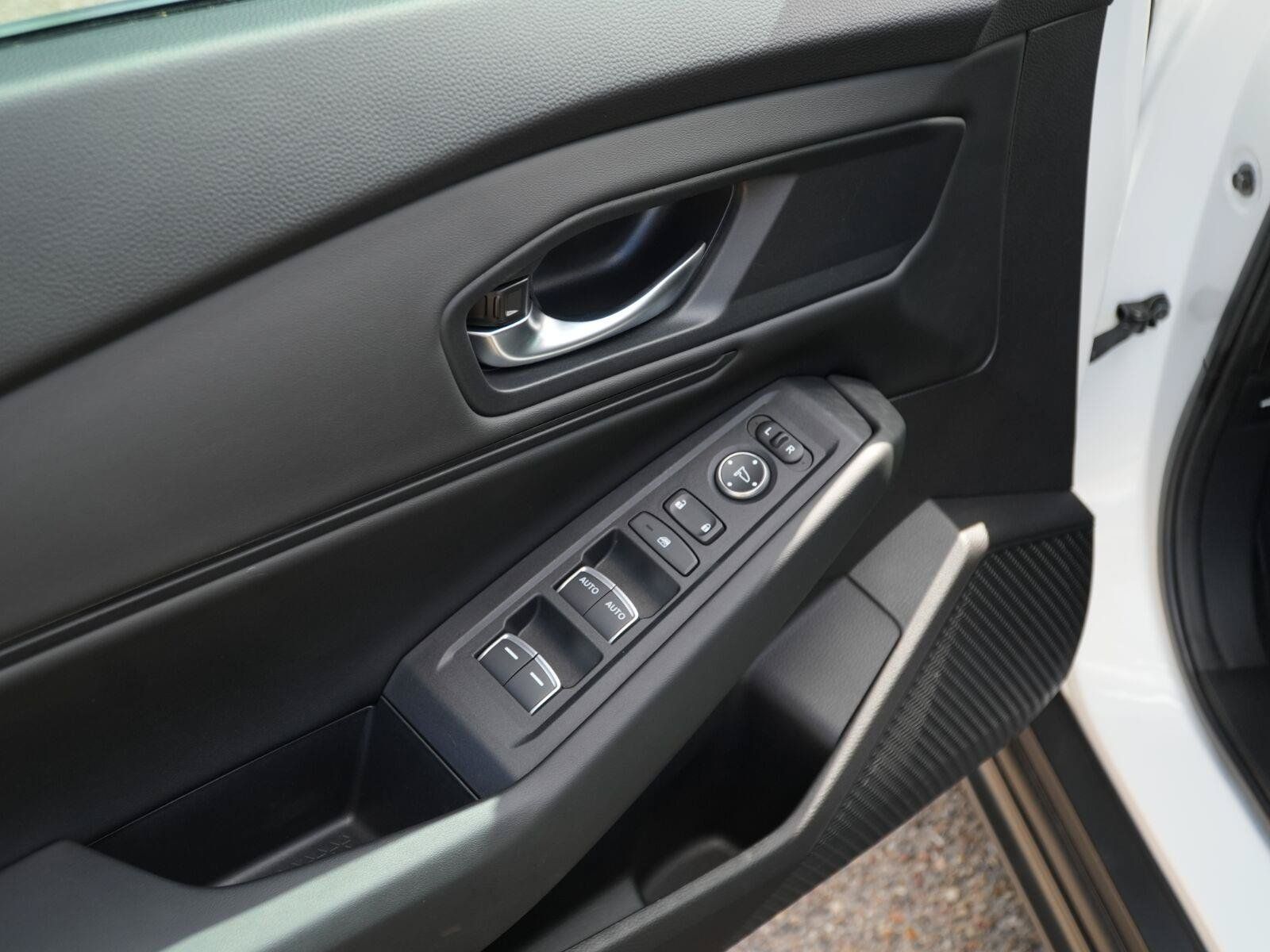 Used 2025 Honda Accord SE image 5