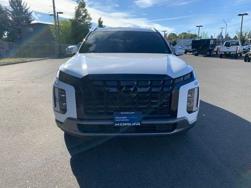 Used 2023 Hyundai Palisade SEL w/ Cargo Package image 11