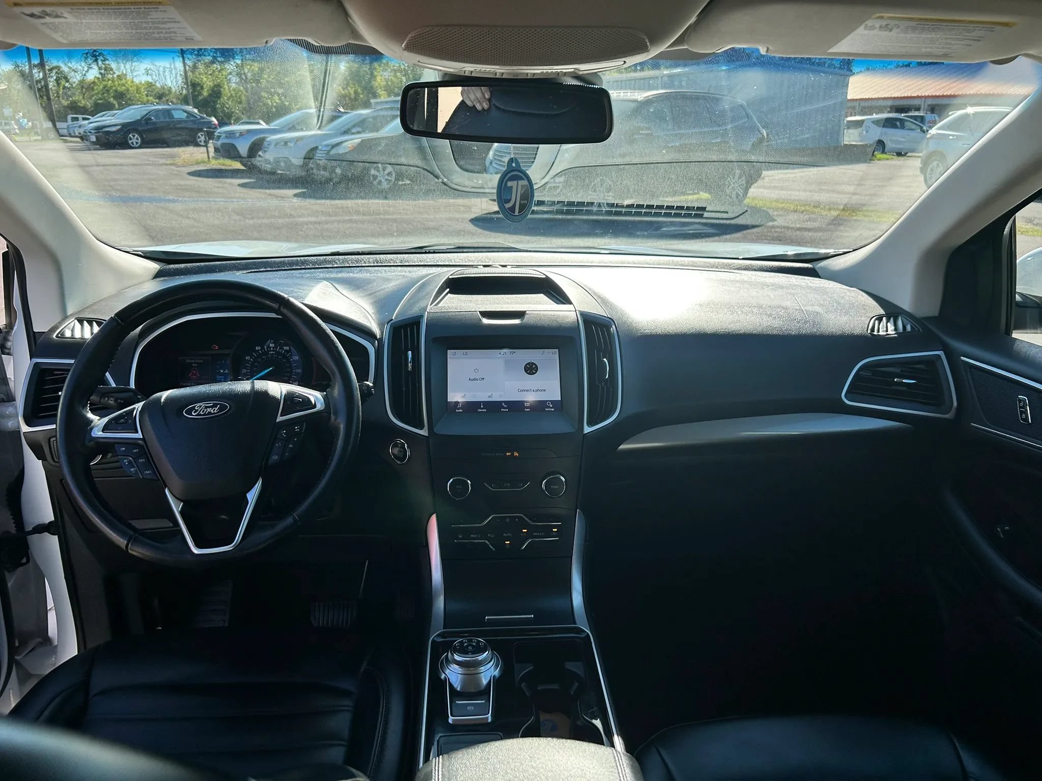 Used 2020 Ford Edge SEL FWD image 25