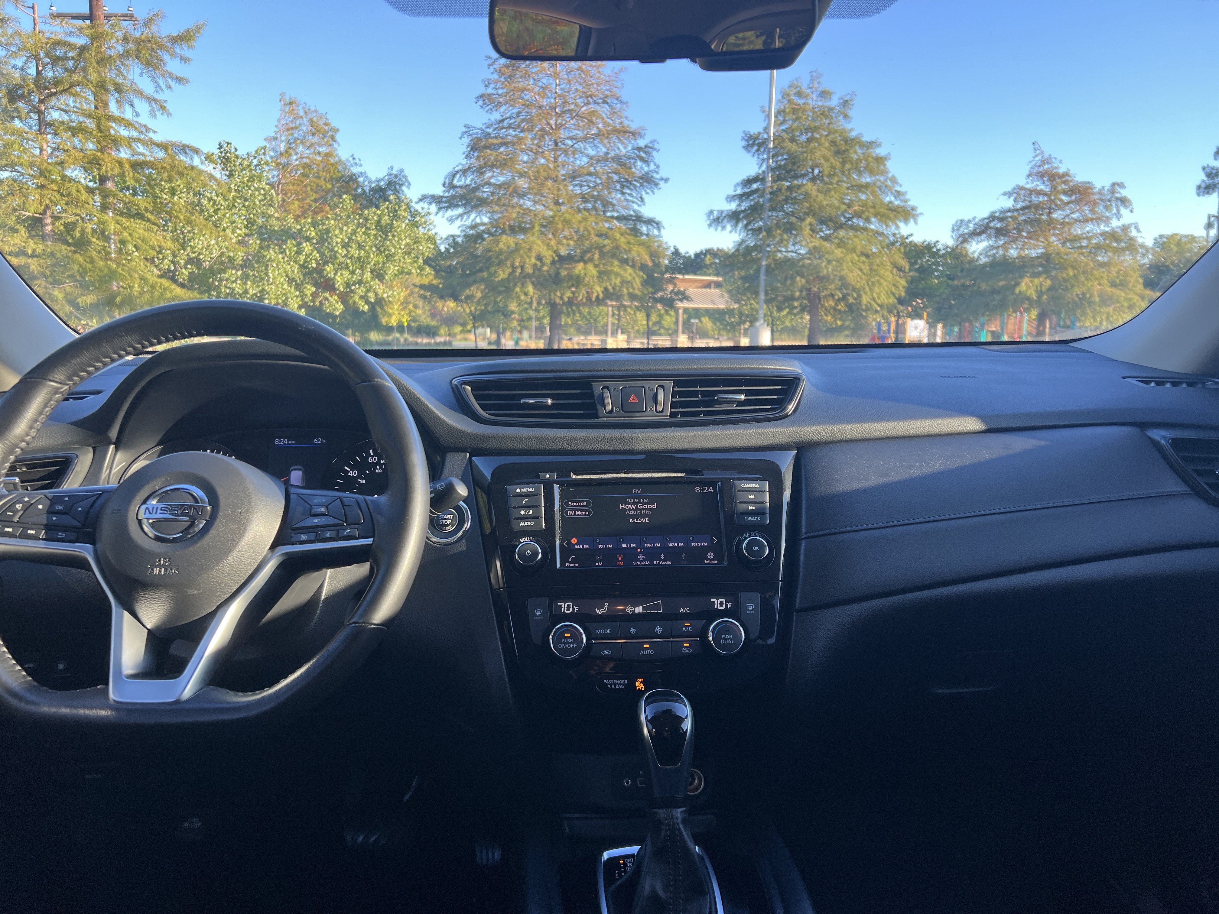 Used 2020 Nissan Rogue SV FWD image 23