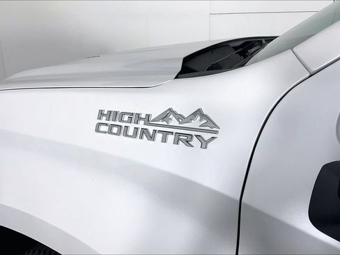 Certified 2024 Chevrolet Silverado 1500 High Country w/ Technology Package AWD/4WD image 20