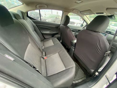 Used 2020 Nissan Versa S FWD image 10
