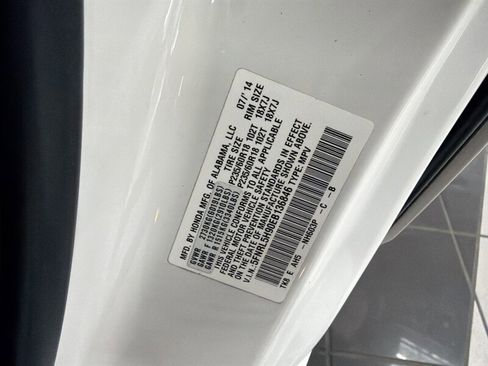 Used 2014 Honda Odyssey Touring Elite image 41