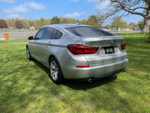 Used 2017 BMW 535i Gran Turismo image 16