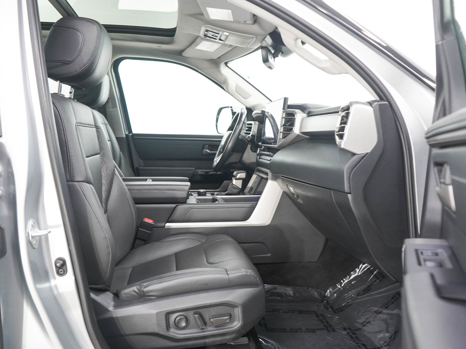 Used 2022 Toyota Tundra Limited AWD/4WD image 11