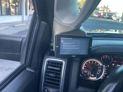 Used 2014 RAM 2500 Laramie image 10