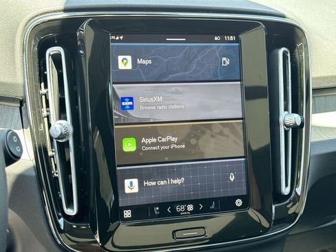 New 2024 Volvo XC40 B5 Ultimate w/ Climate Package image 12