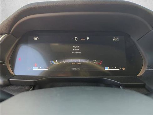 Used 2023 Jeep Grand Cherokee L Limited w/ Black Appearance Package image 17