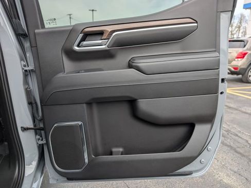 Used 2024 Chevrolet Silverado 1500 LT AWD/4WD image 18