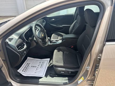 Used 2024 Chevrolet Malibu LT FWD image 11