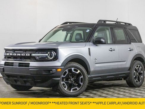 Used 2022 Ford Bronco Sport Outer Banks w/ Tech Package image 2