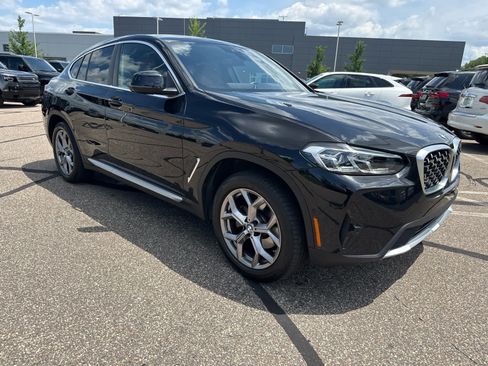 Used 2024 BMW X4 xDrive30i w/ Premium Package AWD/4WD image 5