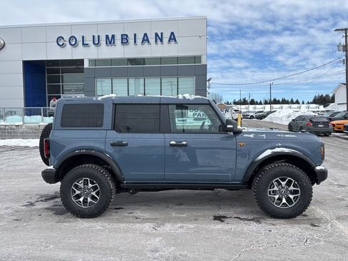 New 2025 Ford Bronco Badlands image 2