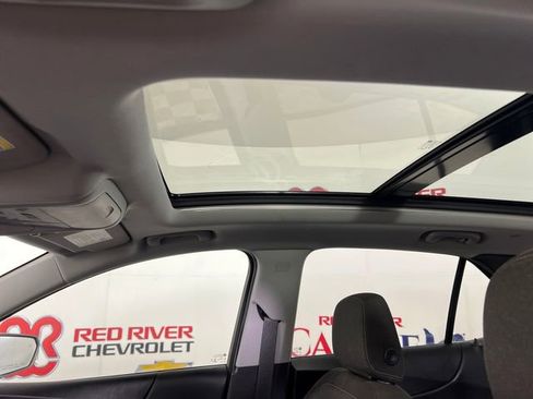 Used 2021 Chevrolet Equinox LT FWD image 20